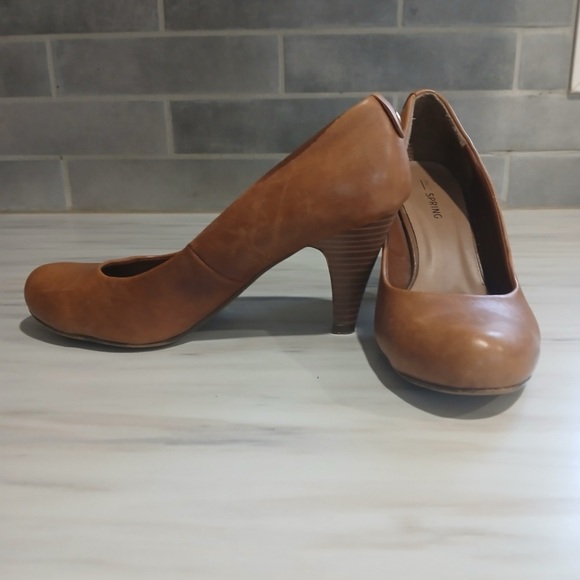 Call it Spring Nude heels size 7 1/2 - Picture 2 of 5